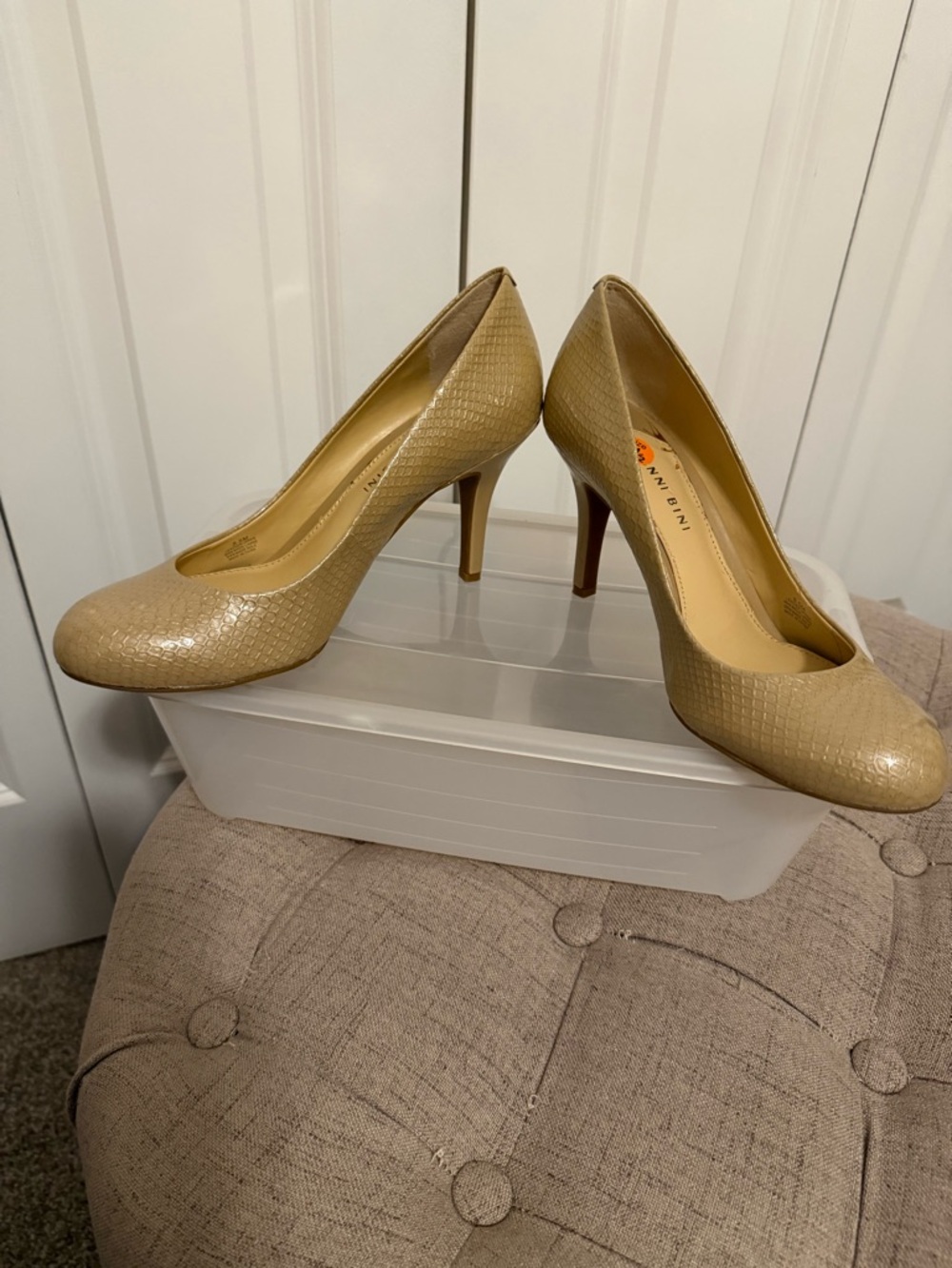 Gianni Bini Becca Pumps GUC Size 8.5